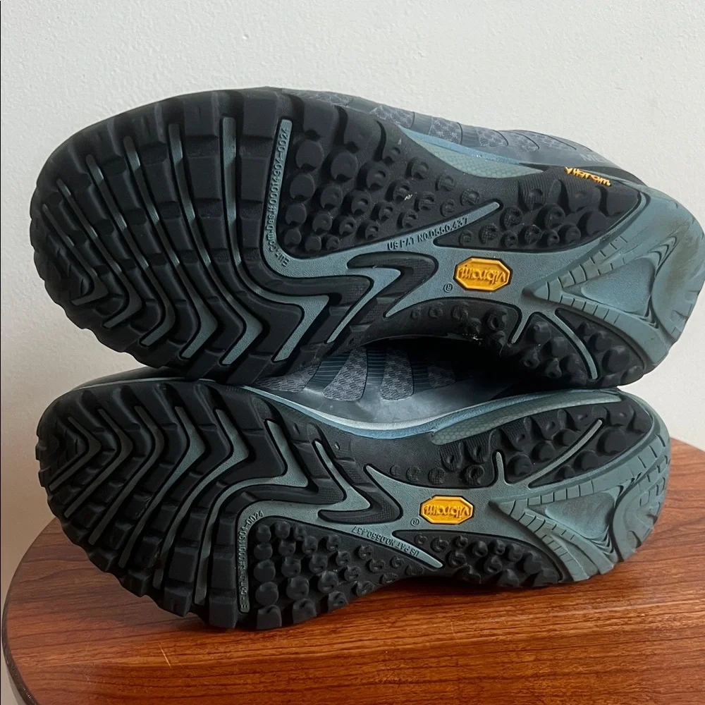 Merrell Women's Black and Gray Athletic Shoes vibram soles
